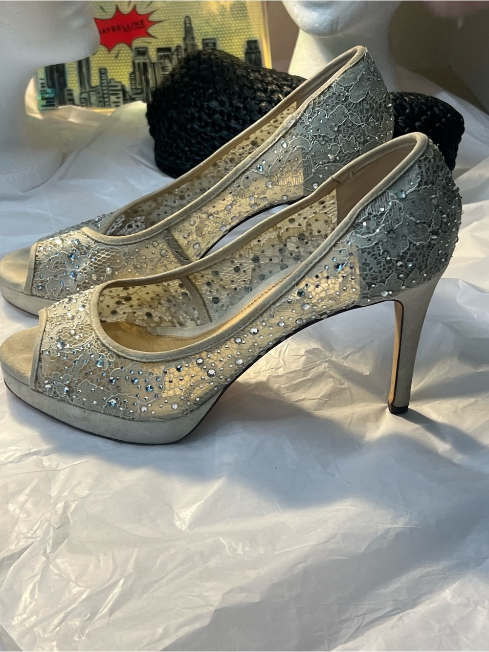 ANTONIO MELANI Silver and Cream Lace Peep-Toe Heels